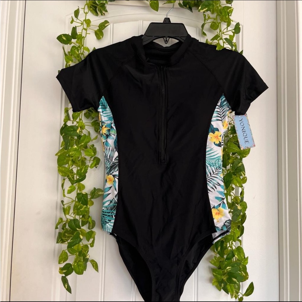 Short Sleeve One Piece Swimsuit